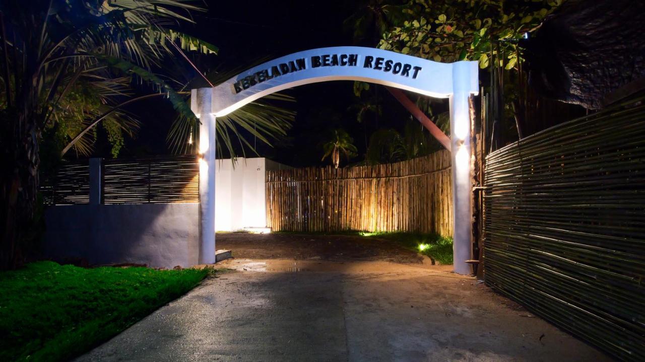 Bebeladan Beach Resort, In The Last Indigenous Corner 爱妮岛 外观 照片